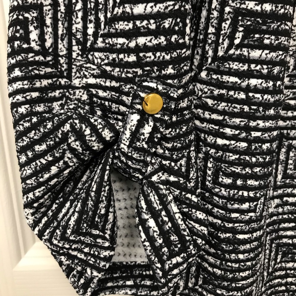Dress - Picture 5 of 6